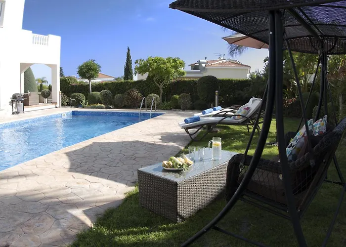 Villa Alysia By Ezoria Villas